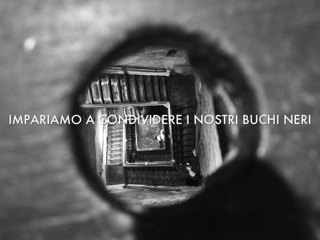 SUPERFICI - Buchi Neri