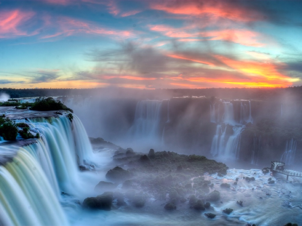 LA TECNOLOGIA RIVOLUZIONA IL VIAGGIO