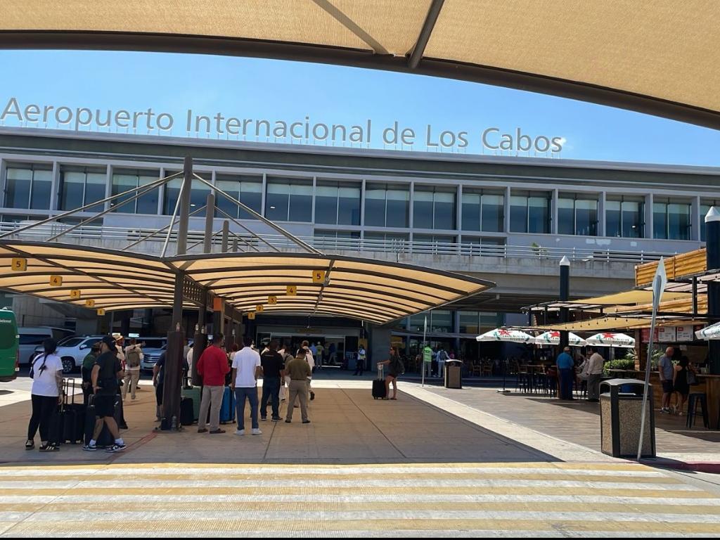Family-Friendly Travel Tips for Los Cabos Airport
