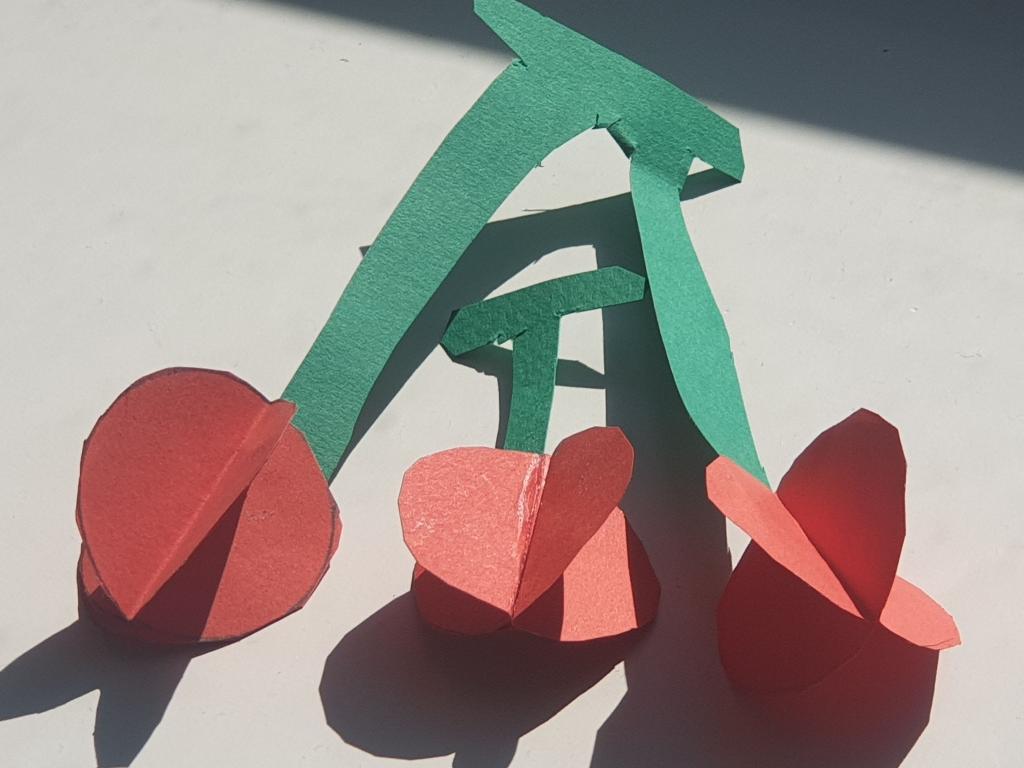 FRUIT - SCULPTURE EN PAPIER